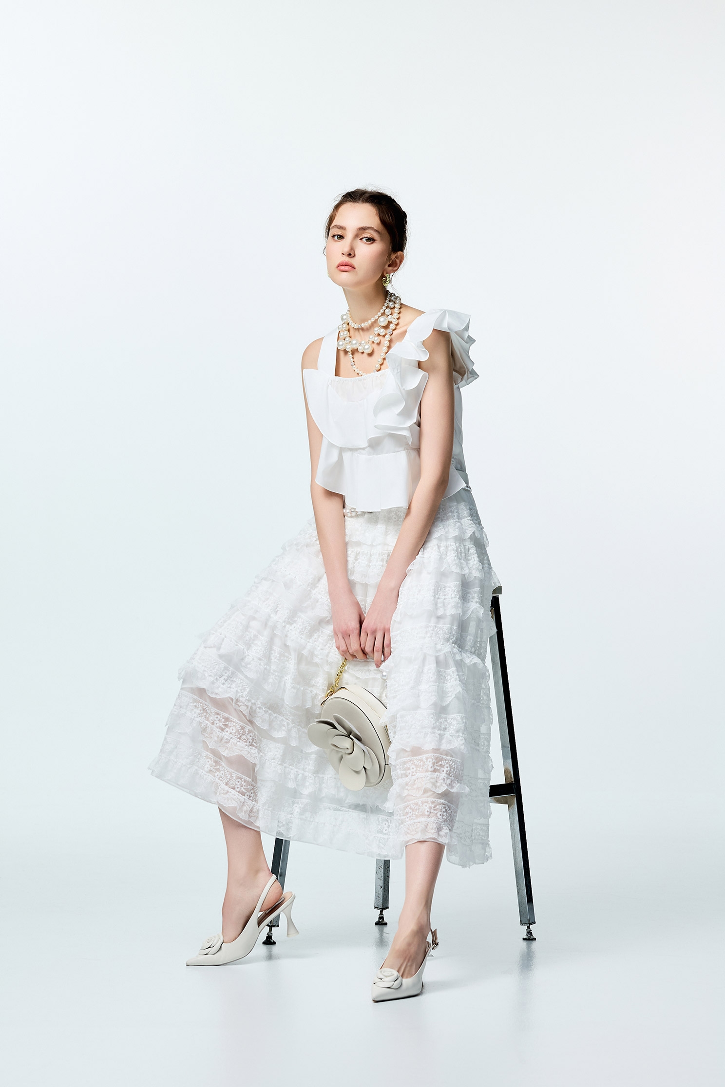 Asymmeric Ruffle Detail VestAsymmeric Ruffle Detail Vest,sleeveless tops,Tops,Season (SS) Look,White tops,sleeveless tops