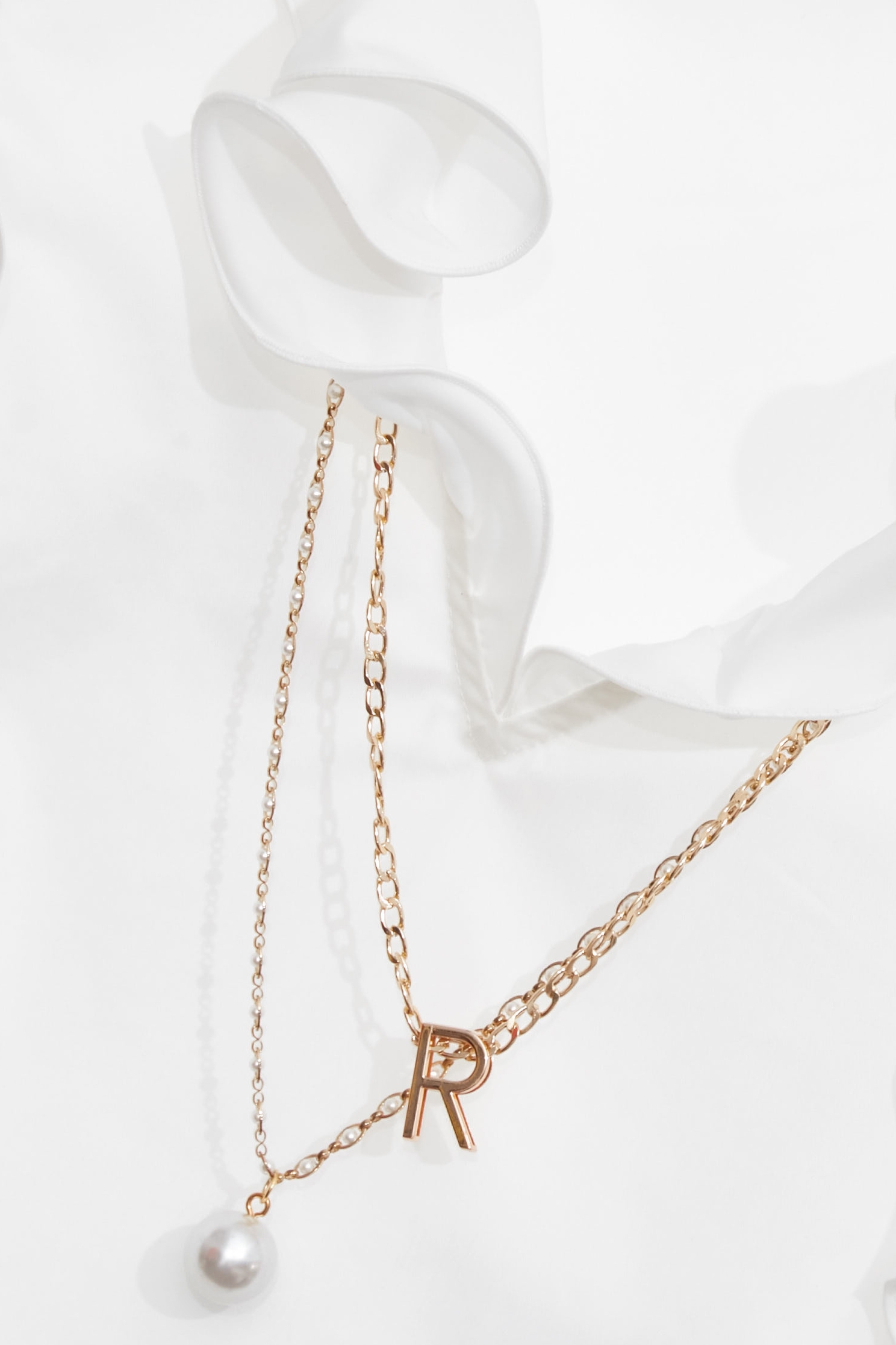 Ruffle Detail White VestRuffle Detail White Vest,sleeveless tops,Tops,Season (SS) Look,pearl,White tops,sleeveless tops,Necklaces