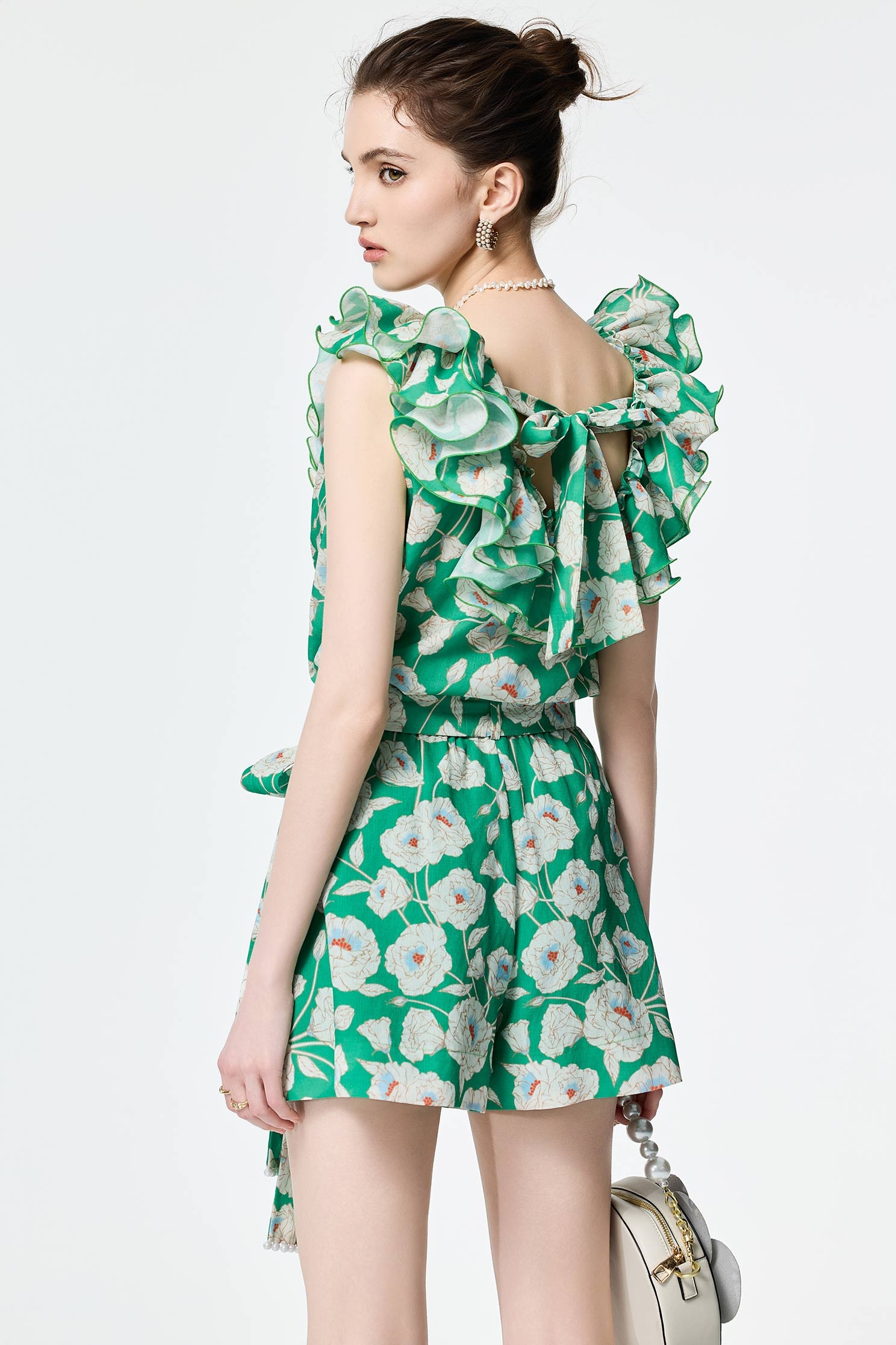 Floral Print Ruffle Neckline VestFloral Print Ruffle Neckline Vest,sleeveless tops,Tops,Season (SS) Look,co-ord sets,sleeveless tops,City Feminine,sleeveless tops,blossoms,bows,upperclass