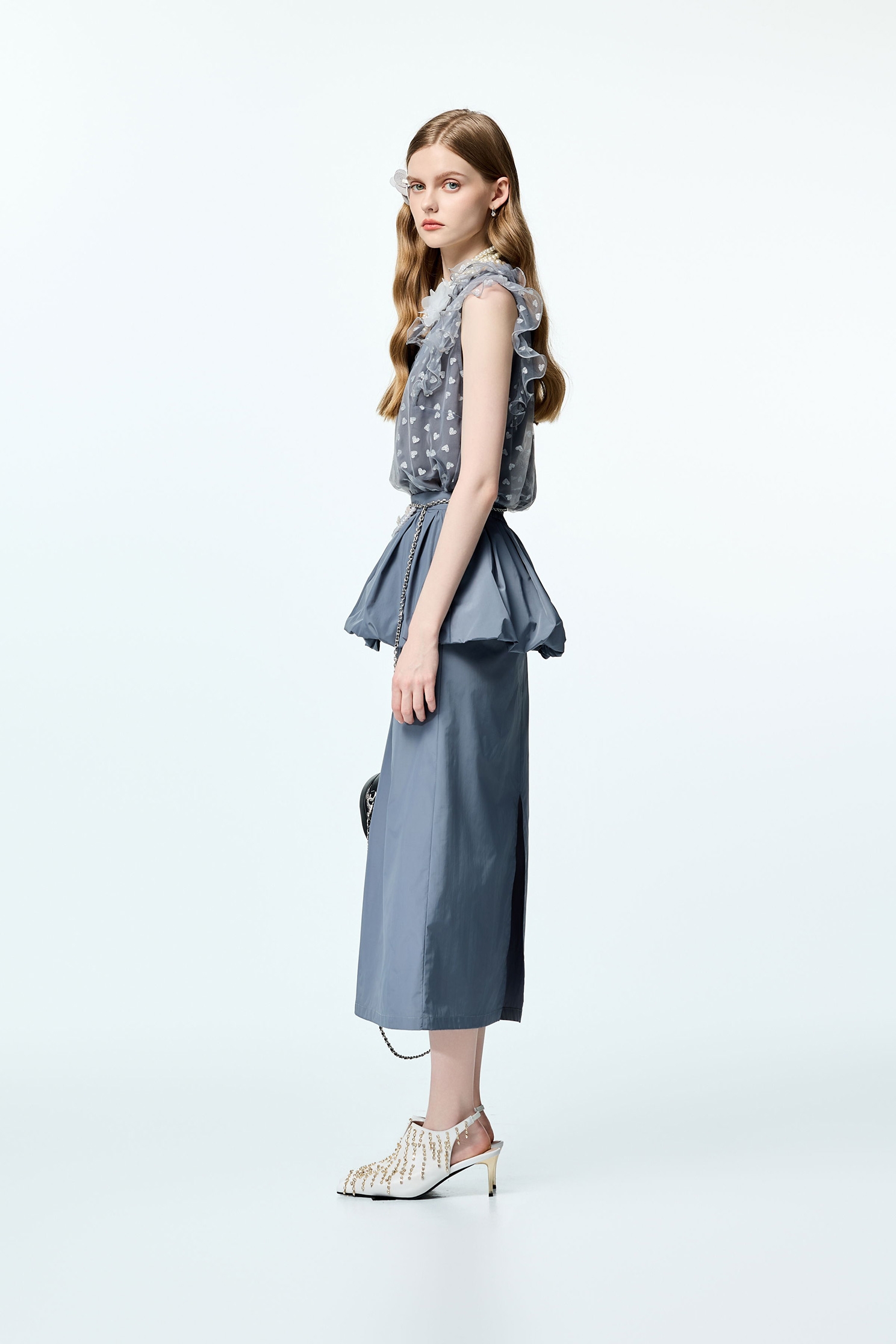 Heart Pattern Ruffle Trim Detail VestHeart Pattern Ruffle Trim Detail Vest,V-Neck T shirts,sleeveless tops,Office Looks,Tops,sleeveless tops,Season (AW) Look,Valentine,sleeveless tops,upperclass