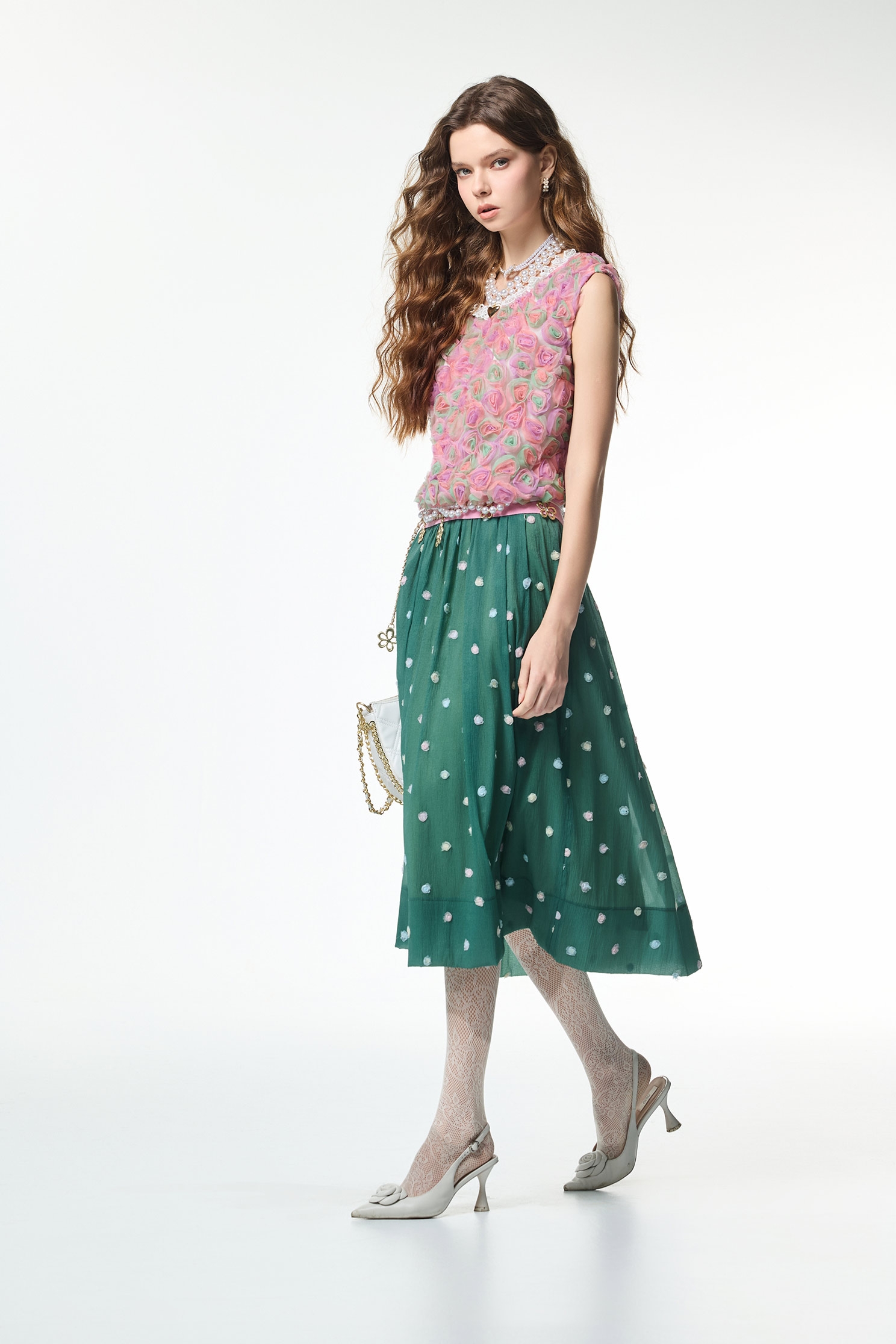 Multi Colour 3-D Rose Detail VestMulti Colour 3-D Rose Detail Vest,sleeveless tops,Tops,bestselling,Embroidered,sleeveless tops,pearl,Season (AW) Look,Valentine,sleeveless tops,blossoms