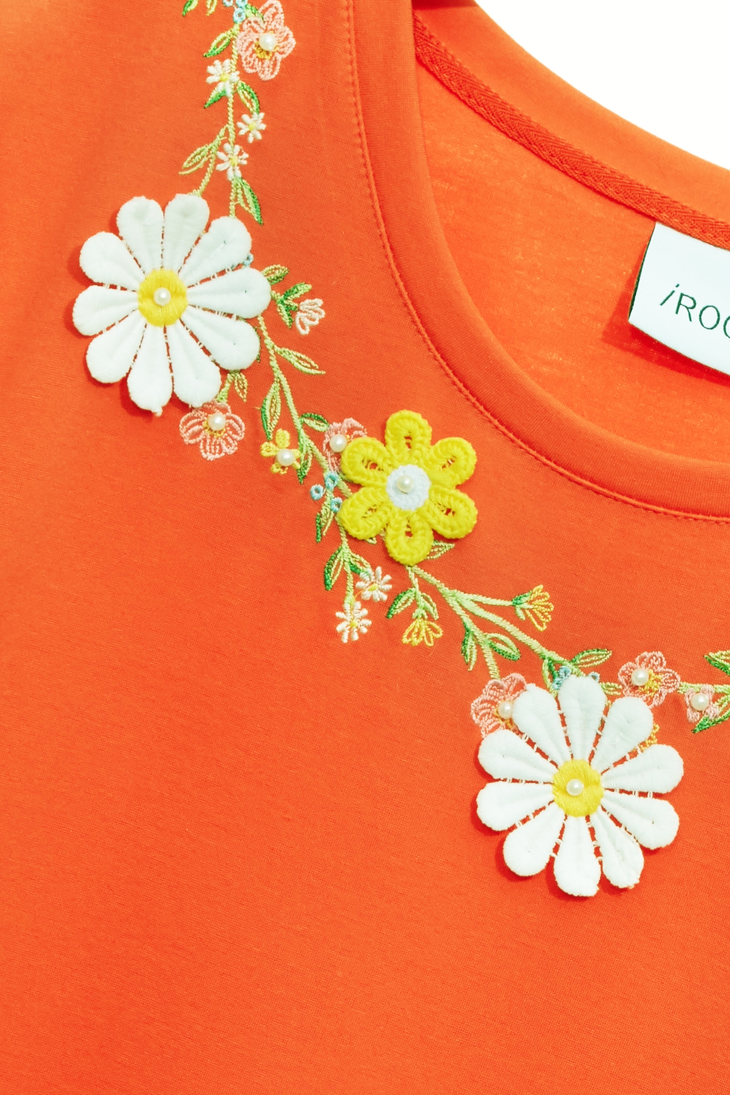Floral Embroidery Short Sleeve TeeFloral Embroidery Short Sleeve Tee,Tops,Embroidered,Season (SS) Look,Lace