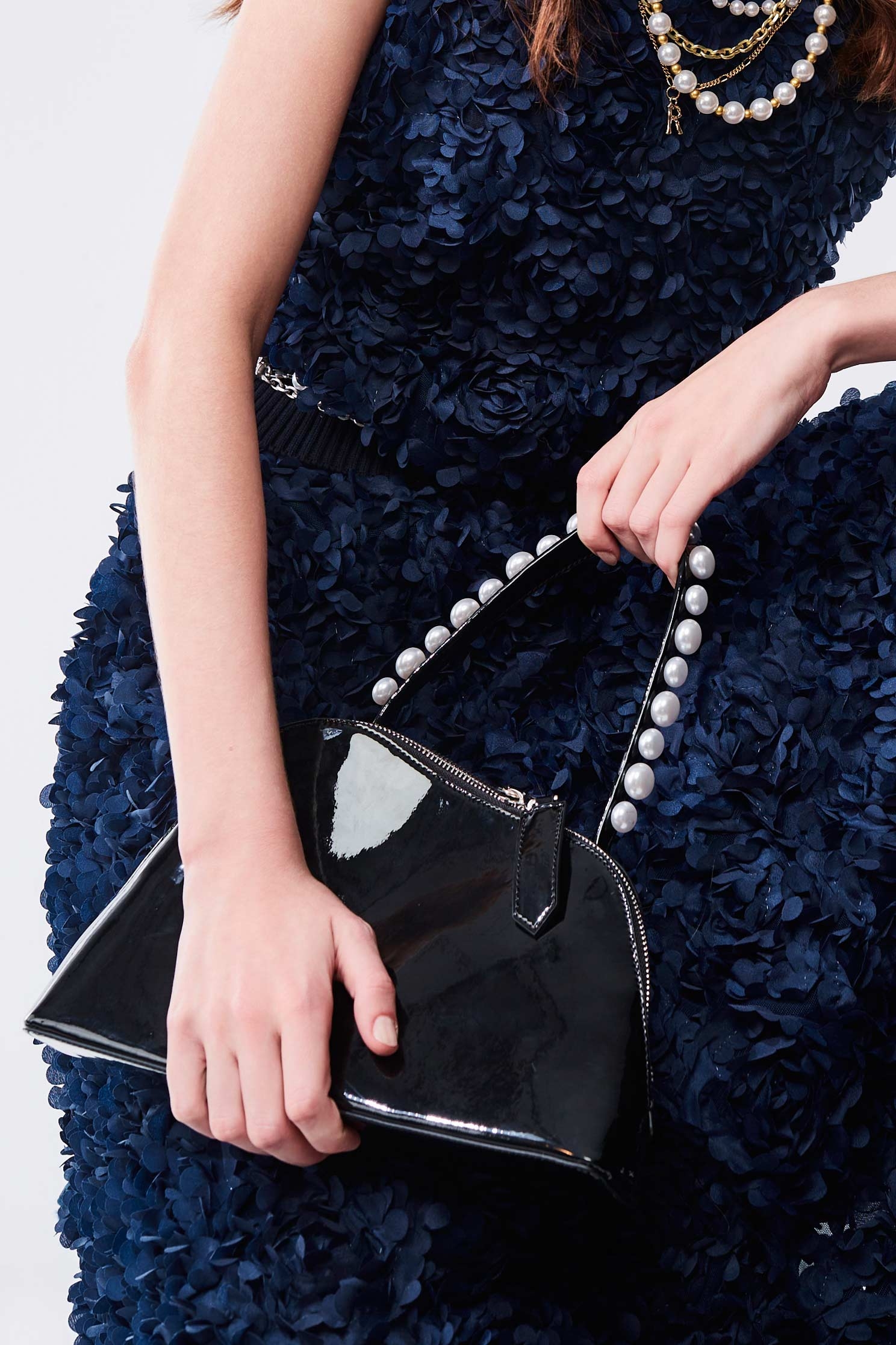 Sleak Pearl Applique HandbagMirror Finish Handbag,cocktaildresses,pearl,Evening dresses,Season (AW) Look