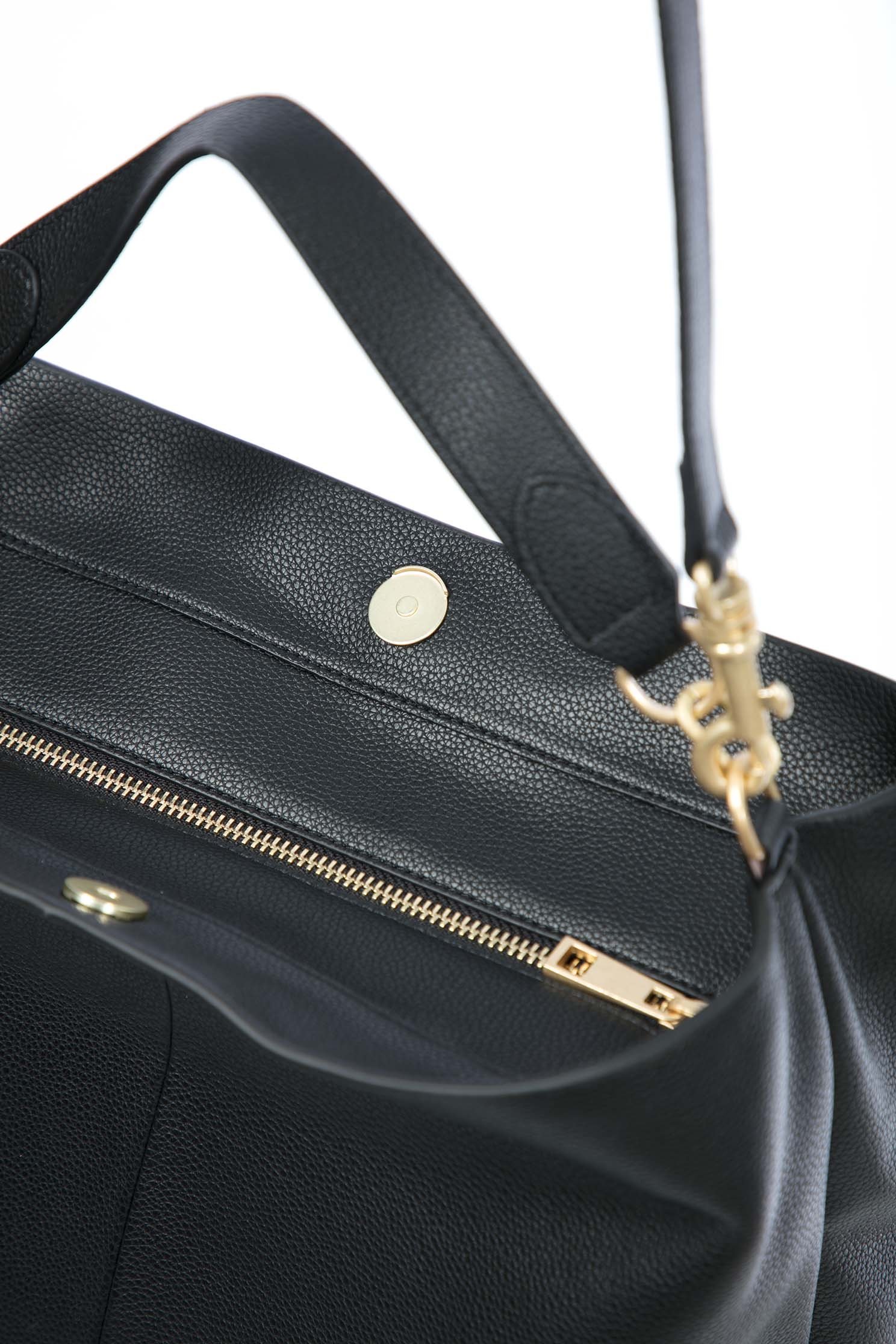 Butterfly Logo Black Leather HandbagClassic leather HOBO bag with pearl and butterfly design,Crossbody bags,Season (SS) Look,pearl