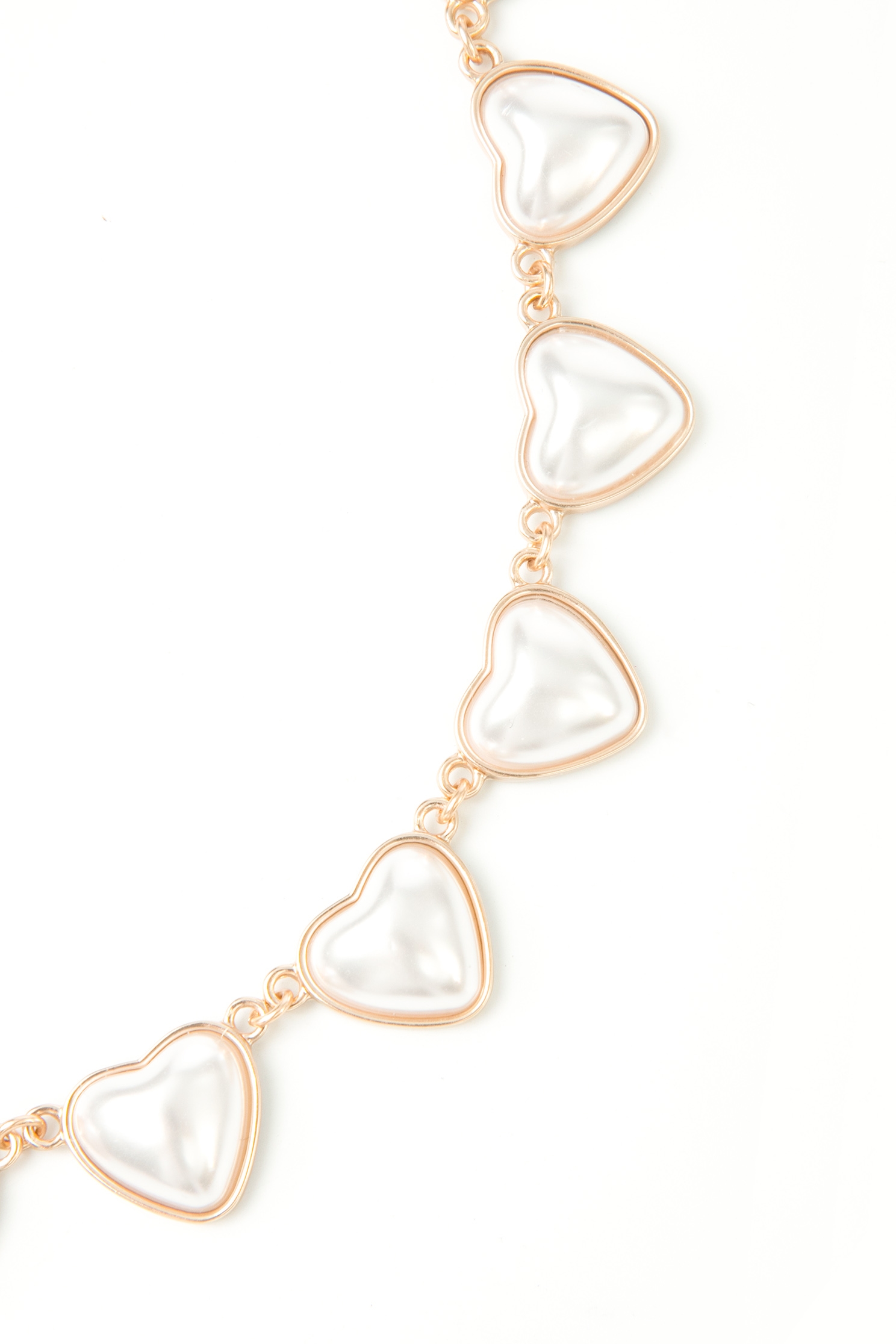 Heart Shape Fashion NecklacePearlescent necklace with heart hardware,Season (SS) Look,Necklaces