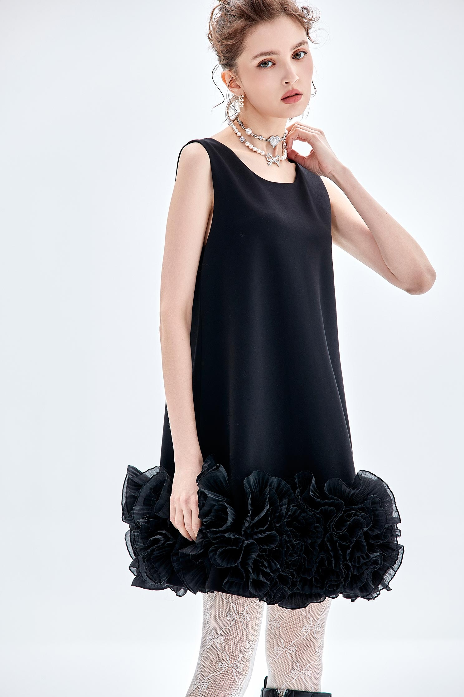 Sleeveless 3-D Ruffle Pleated DressSleeveless 3-D Ruffle Pleated Dress,cocktaildresses,Evening dresses,Season (AW) Look