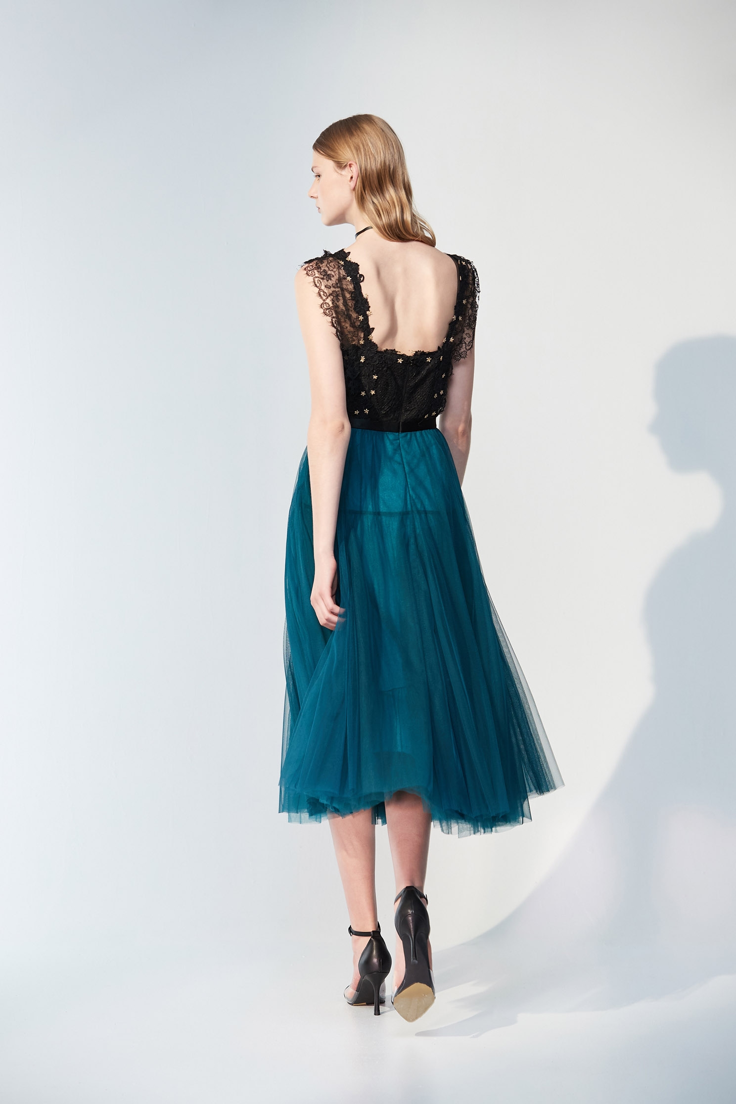 Sleeveless Tulle Maxi Dress With Lace DetailTurquoise tulle long dress,cocktaildresses,mothergift,Sleeveless dresses,Evening dresses,Season (AW) Look,Tutu skirts,Mesh fabric,Lace,Maxi dresses