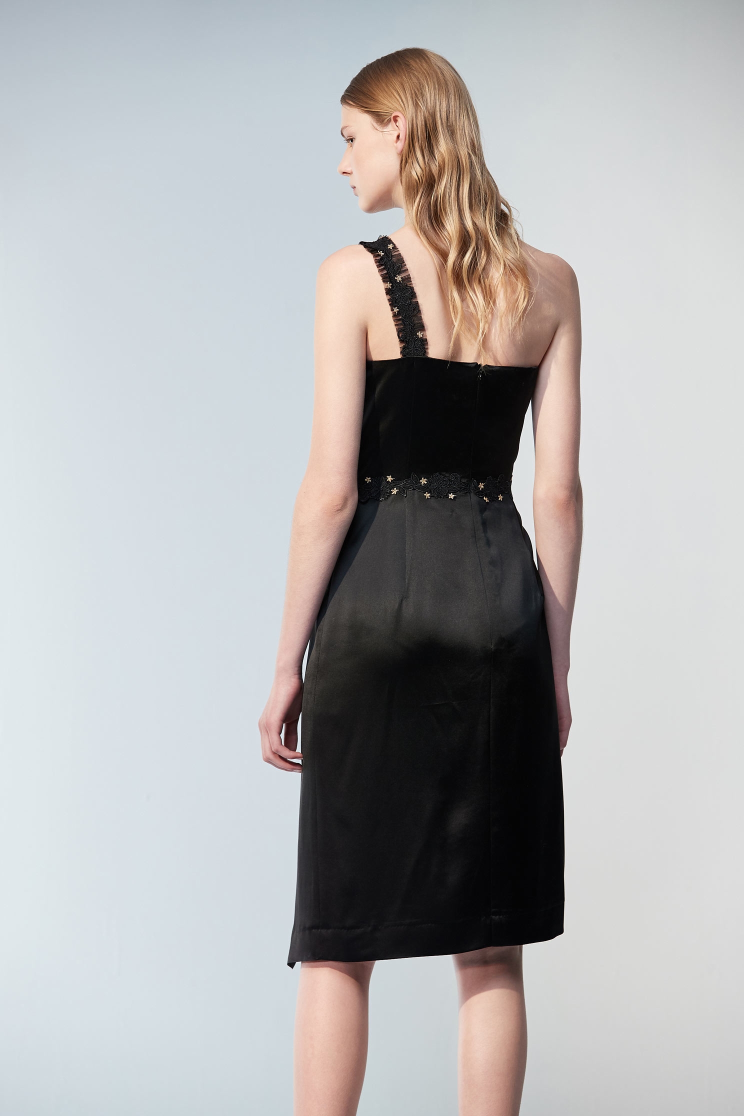 Toga Satin DressBlack slanted satin dress,Dresses,cocktaildresses,Season (SS) Look,Party Looks,Sleeveless dresses,Evening dresses,Season (AW) Look,Black dresses