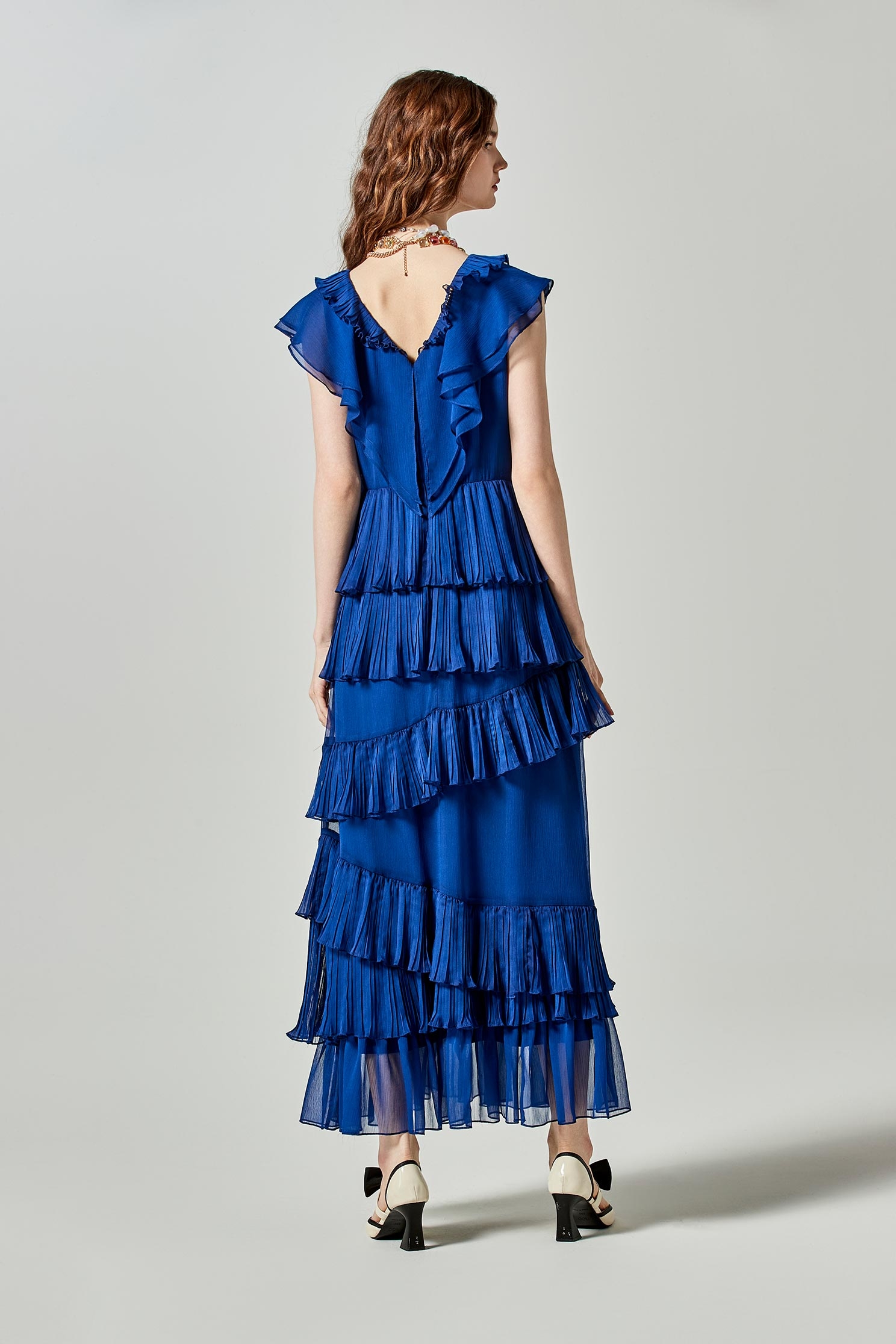 V-neck Ruffle Detail DressV-neck Ruffle Detail Dress,bestselling,cocktaildresses,Season (SS) Look,Evening dresses