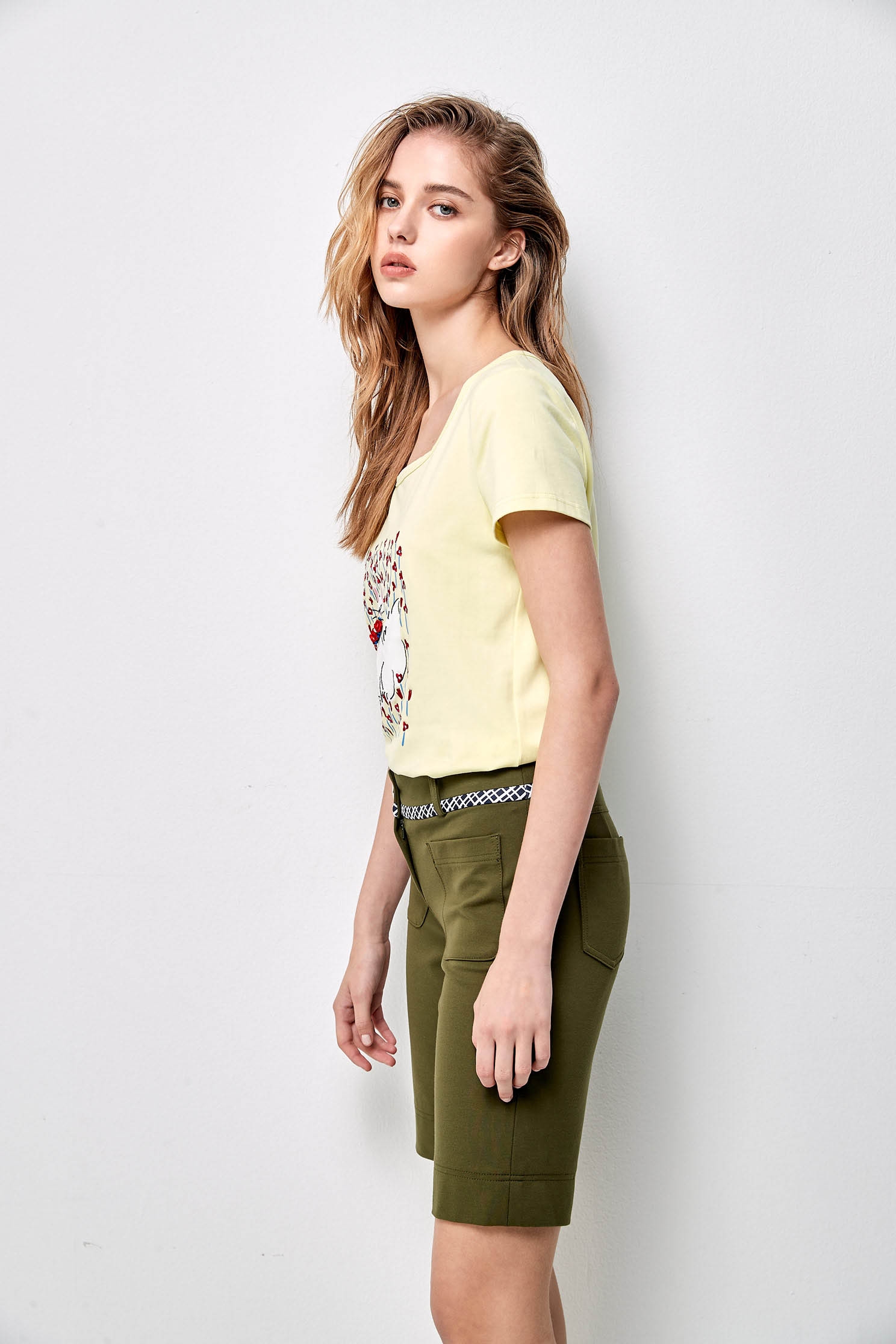 Cropped Pants with Decorative WaistbandCropped Pants with Decorative Waistband,Season (SS) Look,Shorts