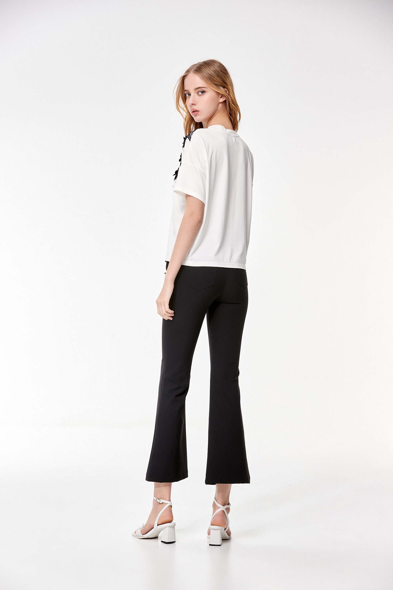 Boot Leg Pants With Button Applique DetailBoot Leg Pants With Button Applique Detail,Bell-bottoms,Season (SS) Look,Bell-bottoms