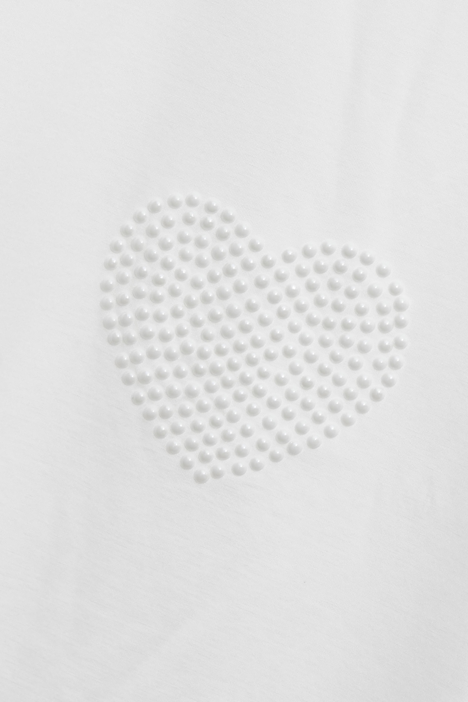 Pearl Applique Heart Logo Short Sleeve TeePearl Applique Heart Logo Short Sleeve Tee,T-shirts,Tops,Season (SS) Look,pearl,White tops