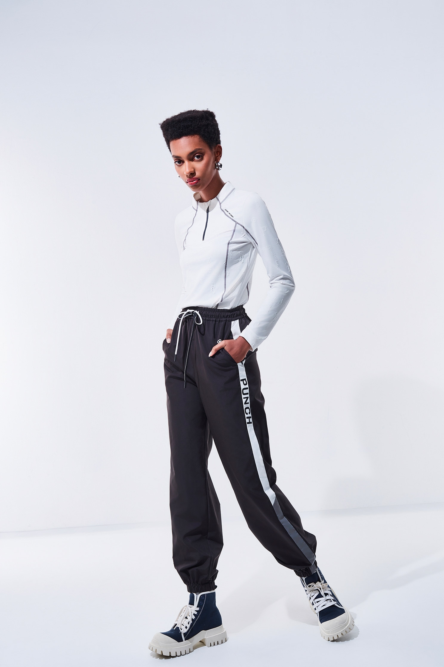Color-Contrast Striped Casual PantsColor-Contrast Striped Casual Pants,Season (AW) Look,pants,Black pants