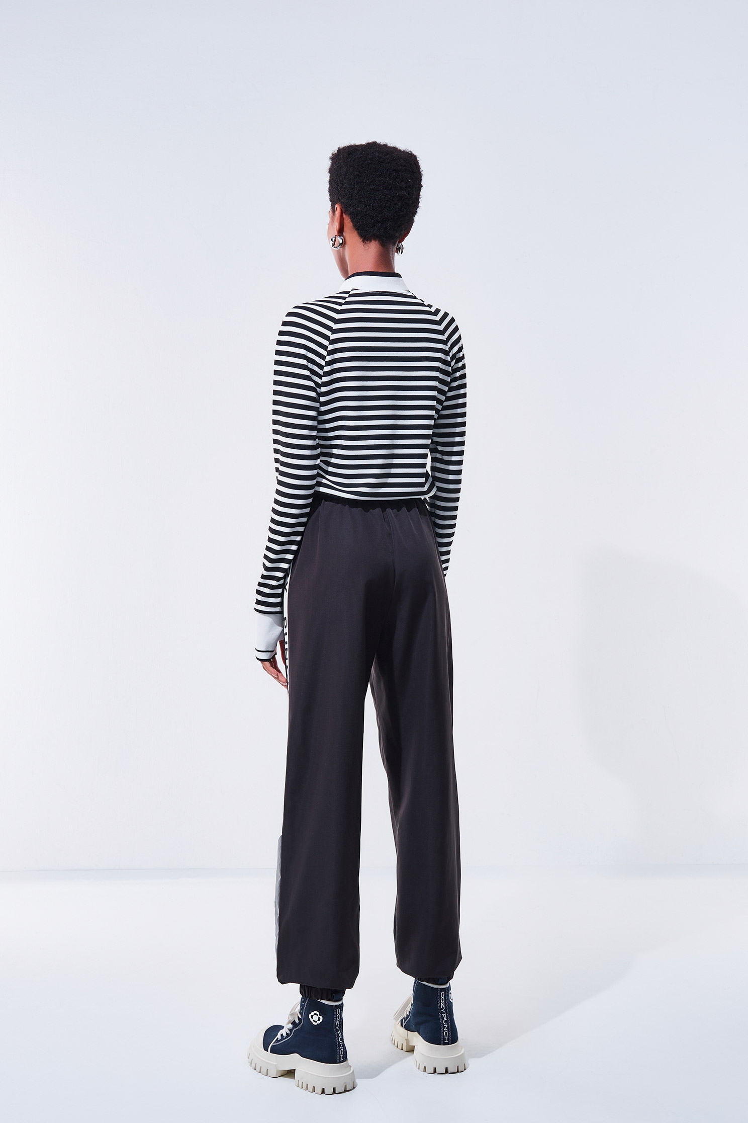 Color-Contrast Striped Casual PantsColor-Contrast Striped Casual Pants,Season (AW) Look,pants,Black pants