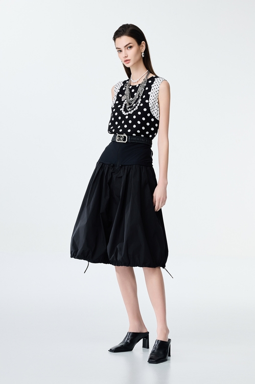 Wide Yoke Drawstring Detail Skirt,,Wide Yoke Drawstring Detail Skirt,Culottes,Season (SS) Look,dotcollection,Culottes,upperclass,Chiffon,Jackets,Outerwear,Season (SS) Look,Embroidered,upperclass,A-Line skirts,Office Looks,Trench coats