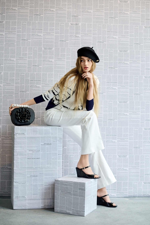 Overlap Belt Loop Boot Leg Pants,White pants,White pants