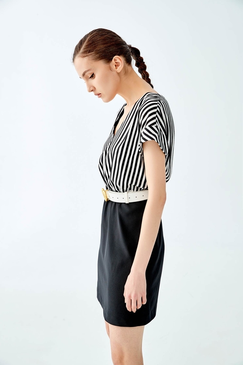 Short Stripe Dress With Solid Colour Skirt,V-Neck T shirts