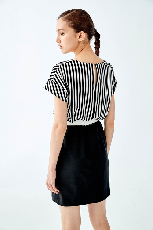 Short Stripe Dress With Solid Colour Skirt,V-Neck T shirts