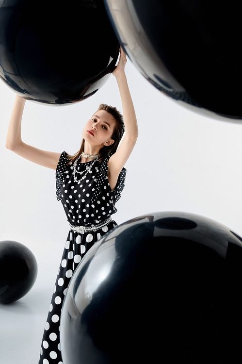 Polka Dot Sleeveless Dress,Season (SS) Look