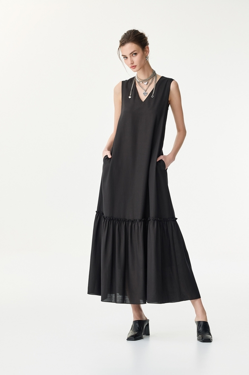 Sleeveless Linen Maxi Dress,,Sleeveless Linen Maxi Dress,Jackets,Outerwear,Season (SS) Look,co-ord sets,V-neck dresses,Dresses,Season (SS) Look,Maxi dresses,Black dresses