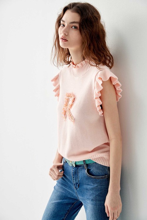 Pink Turtle Neck Knit Vest With R Logo,sleeveless tops,sleeveless tops,Sleeveless tops,sleeveless tops