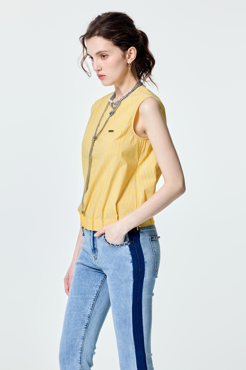 Pin Tuck Detail Stripe Vest,,Pin Tuck Detail Stripe Vest,Tops,Season (SS) Look,Embroidered,Blouses,Tops,Season (SS) Look,White tops,Embroidered,Tops,Season (SS) Look,T-shirts,Tops,Season (SS) Look,Cotton,Embroidered,sleeveless tops,Season (SS) Look,sleeveless tops,Accessories
