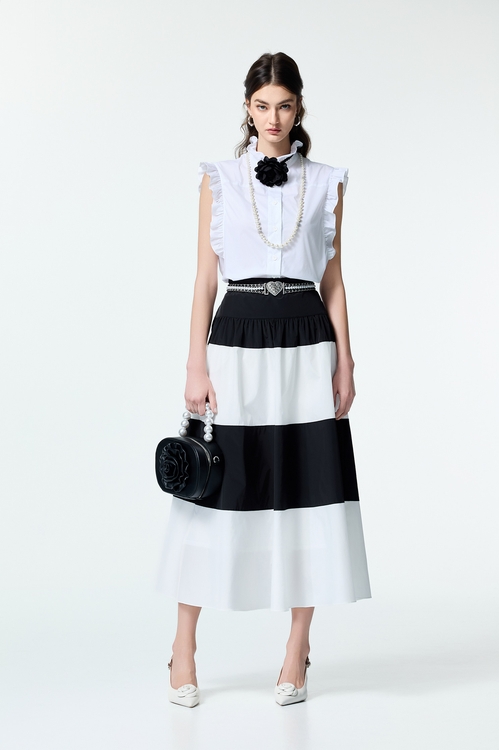 Ruffle Vest With Detachable Rose Brooch,Season (SS) Look
