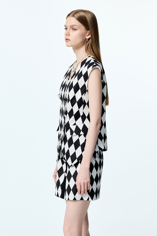 Black White Diamond Print Fitted Vest,Season (AW) Look