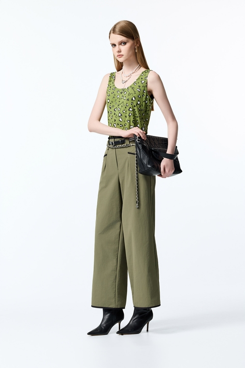 Leopard Print Green Tank Top,,Leopard Print Green Tank Top,Outerwear,co-ord sets,Season (AW) Look,Knitted,Knitted coats,Dresses,Office Looks,Tops,Outerwear,Season (AW) Look,Blouses,Long shirts,Office Looks,Denim,Outerwear,Denim,Denim Jackets,Season (AW) Look,Valentine,Casual dresses,Denim,Season (AW) Look,Valentine,Blouses,upperclass,Long shirts,Office Looks,Tops,Season (AW) Look,Blouses,co-ord sets,Plaid,Shorts,Season (AW) Look,upperclass,T-shirts,T-shirts,Tops,Embroidered,Season (AW) Look,Cotton,upperclass,Jackets,Outerwear,co-ord sets,Season (AW) Look,Trench coats,Denim,Denim,Season (AW) Look,Midi skirts,T-shirts,T-shirts,Tops,Embroidered,Season (AW) Look,upperclass,co-ord sets,Mini skirts,Season (AW) Look,Denim,Denim,Denim shorts,Shorts,Season (AW) Look,Valentine,upperclass,V-Neck T shirts,Office Looks,Tops,Embroidered,Season (AW) Look,Embroidered tops,Blouses,T-shirts,T-shirts,Tops,Embroidered,Season (AW) Look,upperclass,T-shirts,Dresses,Season (AW) Look,Valentine,T-shirts,T-shirts,Tops,Embroidered,Season (AW) Look,upperclass,Office Looks,Denim,Denim,Jeans,Season (AW) Look,Valentine,Office Looks,Culottes,Season (AW) Look,Skinny pants,Culottes,T-shirts,sleeveless tops,co-ord sets,Season (AW) Look,sleeveless tops