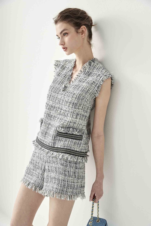 V-Neck Tweed Grey Vest With Contrast Trim Detail,simple outfits