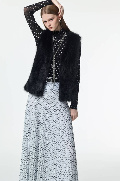 V-neck Faux Fur Black Vest,sleeveless tops,sleeveless tops,Sleeveless tops,sleeveless tops