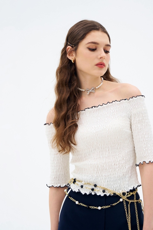 Elastic Neckline Shirring Top,Tops