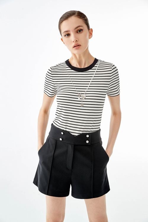 Stripe Top With Accessory Detail,Round neck tops