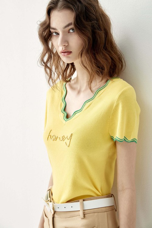 Slogan Knit Top With Contrast Trim,V-Neck T shirts