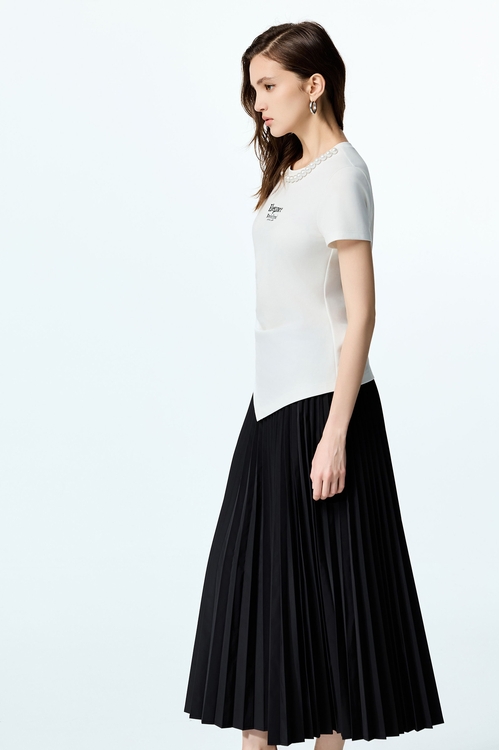 Asymmetric Hem Short Sleeve Tee,Season (AW) Look