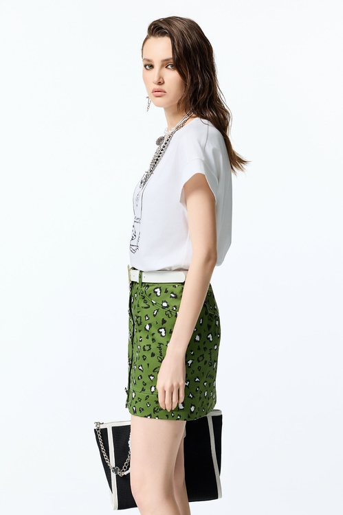 Embroidered Leopard Graphic White Tee,Cotton