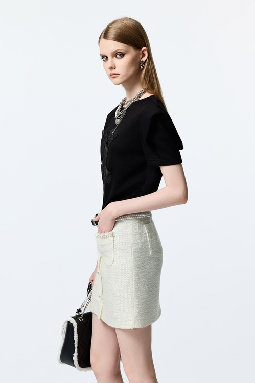 Pointed Cap Sleeve Floral Detail Top,Black tops,black tops