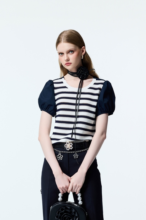 Contrast Navy Sleeve Knit Top,Knitted