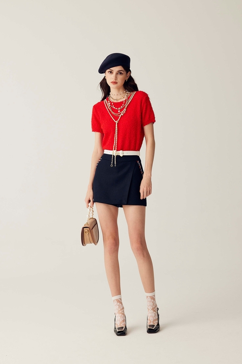 Short Sleeve Knit Top With Accessory Detail,Necklaces