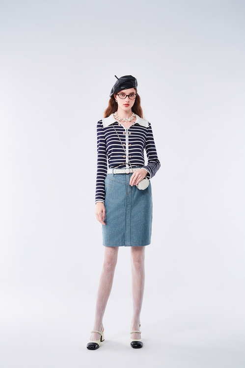 Contrast Collar Stripe Knit Top,Knitted