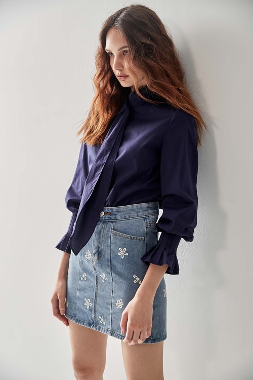 Scarf Collar Navy Blouse,Queen