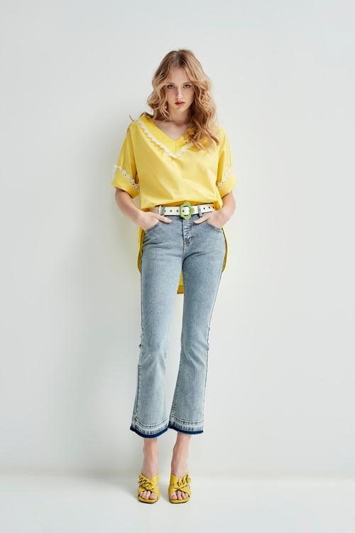 V-Neck Yellow Top With Lace Trim Detail,Long tops