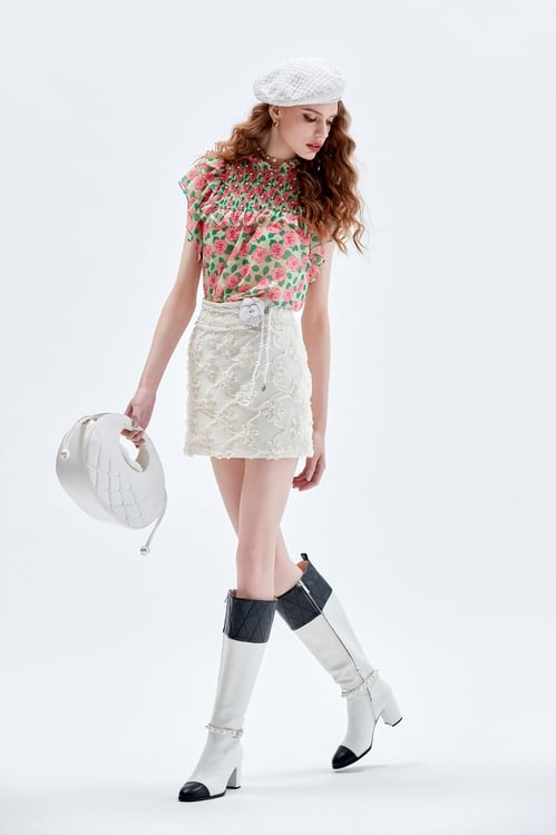 Pearl Detail Floral Short Skirt,Mini skirts