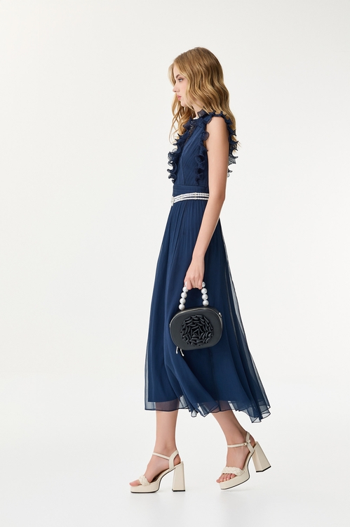 Ruffle Detail Chiffon Dress,,Ruffle Detail Chiffon Dress,Dresses,Season (SS) Look,Black dresses,Dresses,Season (SS) Look,Chiffon,Dresses,Season (SS) Look,Cotton,bows,V-neck dresses,cocktaildresses,Season (SS) Look,Stripe,Evening dresses,Chiffon,Chiffon dresses