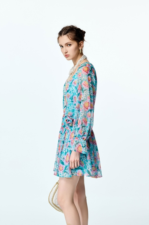 Floral Print Long Sleeve Short Dress,,Floral Print Long Sleeve Short Dress,Tops,Season (SS) Look,Embroidered,Outerwear,Season (AW) Look,Valentine,blossoms,Lace,Knitted,Knitted coats,Season (AW) Look,Midi skirts,Outerwear,co-ord sets,Denim,Denim Jackets,pearl,Season (AW) Look,Valentine,Cotton,blossoms,Office Looks,Denim,Denim skirts,Season (AW) Look,Valentine,blossoms,Lace,Lace skirts,upperclass,Midi skirts,Office Looks,co-ord sets,Denim,Denim pants,Season (AW) Look,Valentine,Wide-leg jeans,Pants,Tops,co-ord sets,pearl,Season (AW) Look,sleeveless tops,upperclass,Necklaces,co-ord sets,Mini skirts,Shorts,Season (AW) Look,Pencil skirts,Jackets,Outerwear,co-ord sets,Season (AW) Look,Blazers,Tops,Season (AW) Look,Valentine,blossoms,V-neck dresses,Embroidered,Printed dresses,Chiffon dresses,Season (AW) Look,blossoms,Chiffon,Chiffon dresses