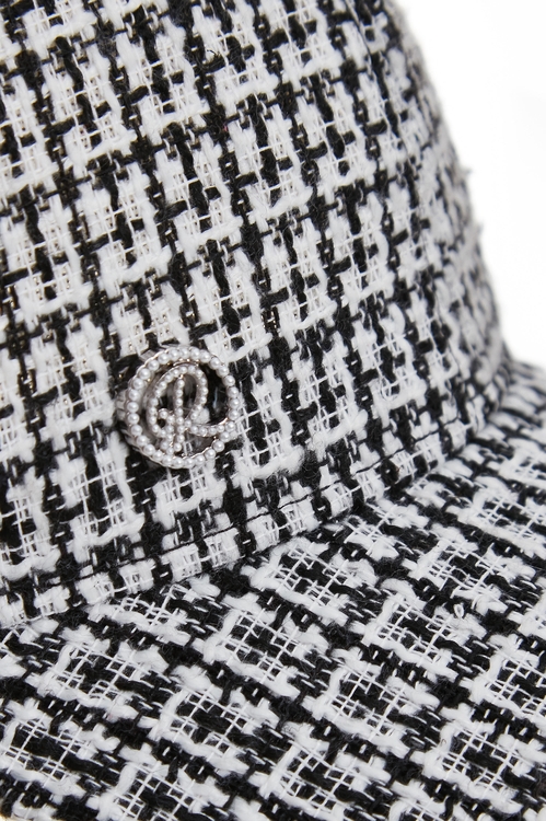Checkered Classic Baseball Hat,,Checkered Classic Baseball Hat,Season (SS) Look,Plaid,Season (SS) Look,Plaid,Season (SS) Look,Plaid