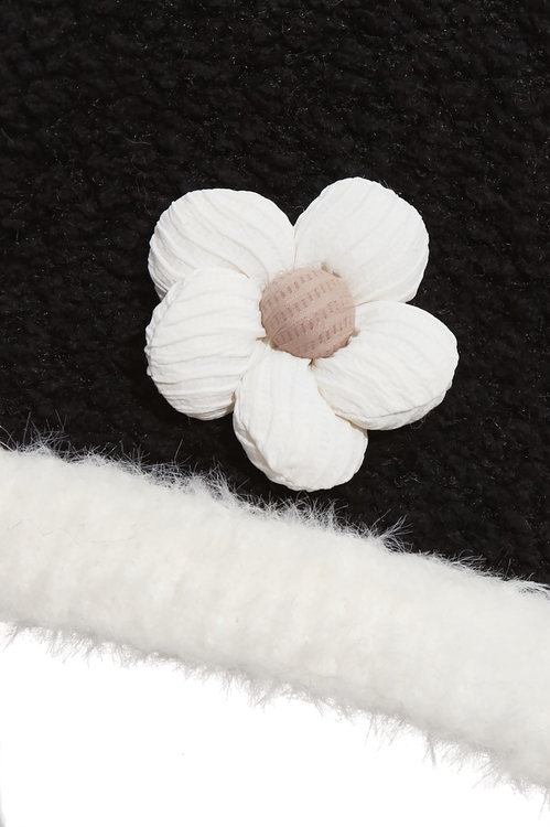 Floral Detail Fleece Hat,,Floral Detail Fleece Hat,pearl,Belts,Leather,Season (AW) Look,pearl,Belts,Leather,Season (AW) Look,Season (AW) Look,Hats,Season (AW) Look,Knitted,Hats,Season (AW) Look,Knitted