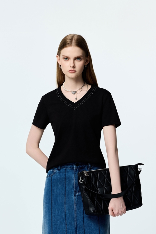V-neck Contrast Stitch Detail Tee,Tops
