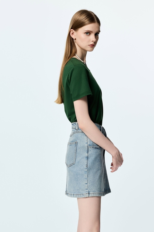 V-neck Contrast Stitch Detail Tee,Tops