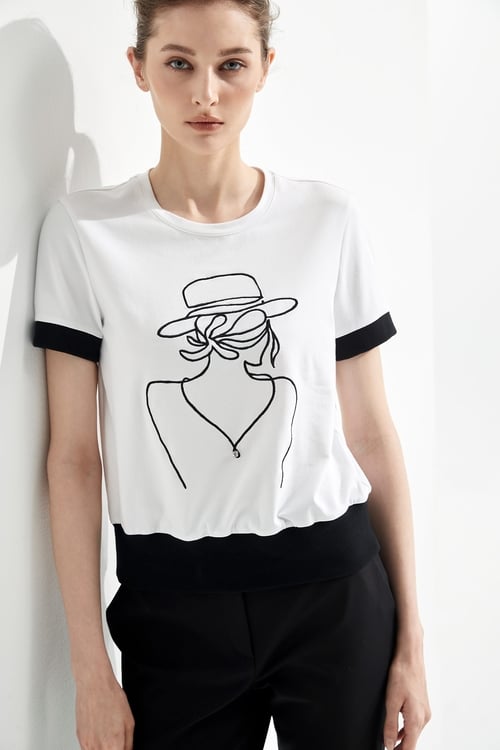 Front Graphic Contrast Top,Hats